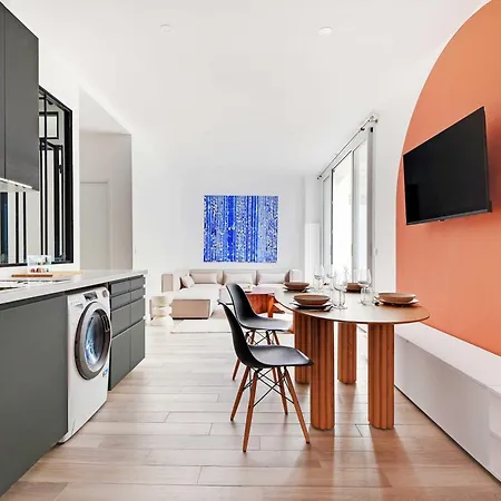 Charming With Patio - 2bd4p - Monceau Park