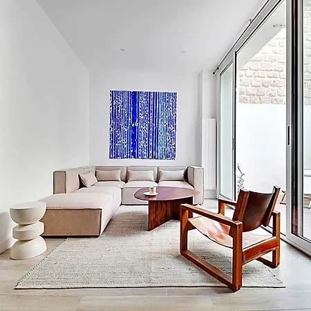Charming With Patio - 2bd4p - Monceau Park