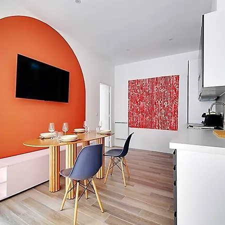 Charming With Patio - 2bd4p - Monceau Park