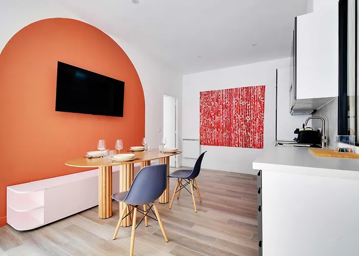 Charming With Patio - 2bd4p - Monceau Park Appartement Parijs